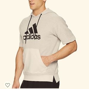🌟Adidas short sleeve hoodie